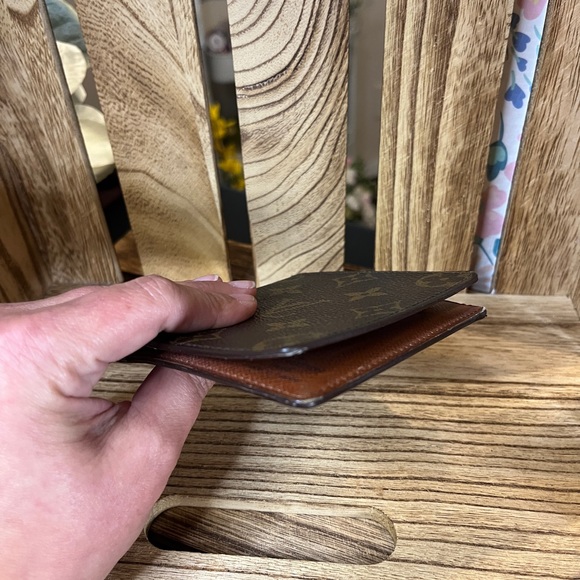 Louis Vuitton Dark Brown Monogram bi-fold wallet EUC - Picture 6 of 10